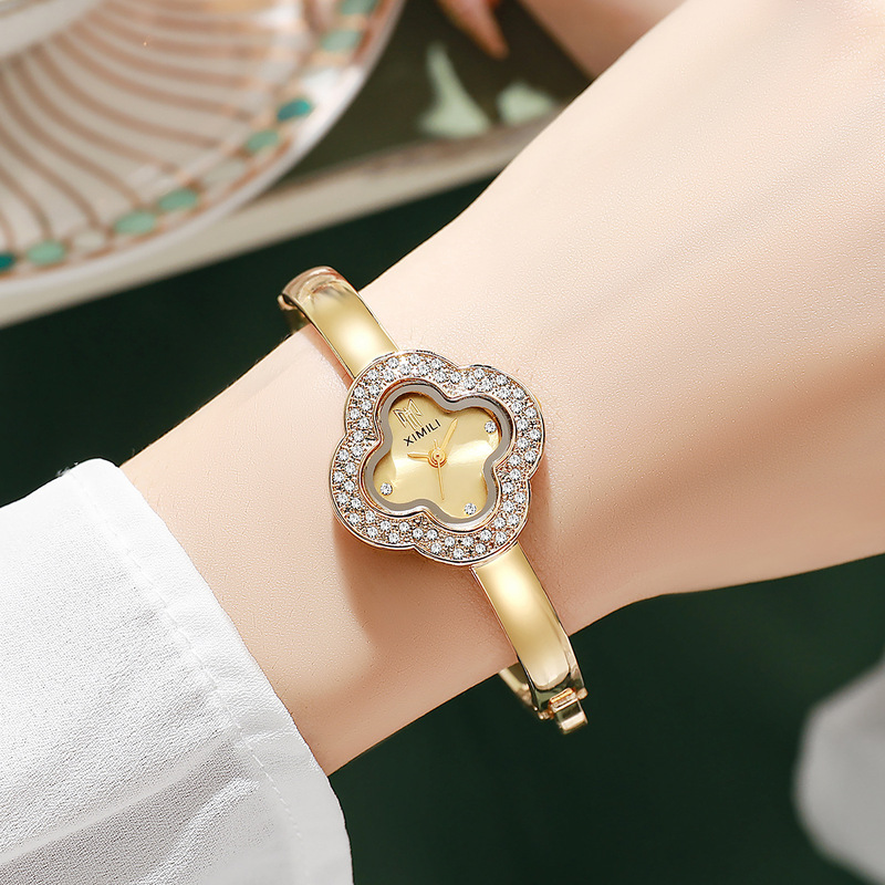Luxury Watch Ladies - ساعة يد نسائية فاخرة مرصعة بالألماس