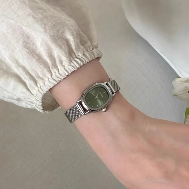 Luxury Watch Ladies - صغيرة البيضاوي الهاتفي الأخضر ساعة بسيطة