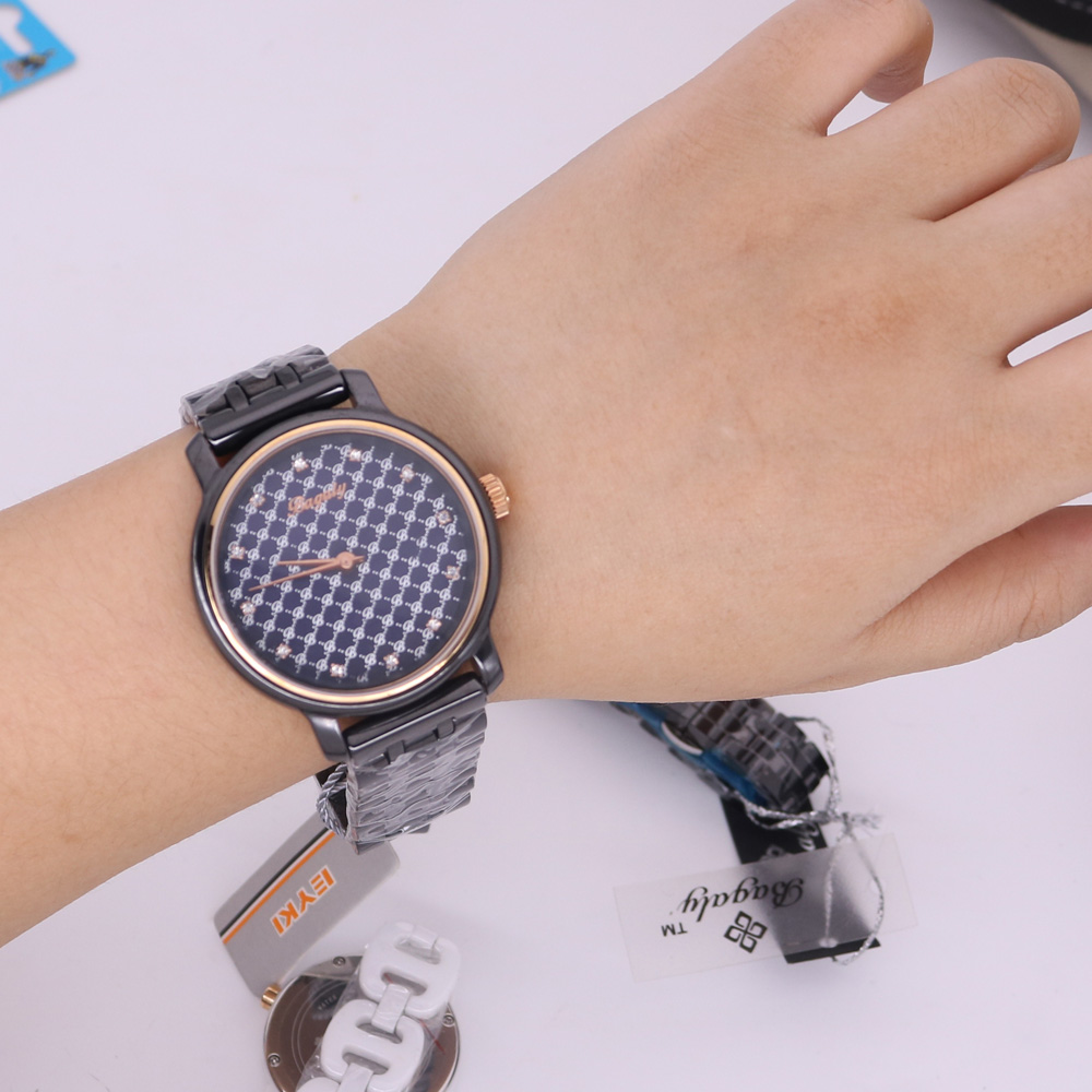 تخفيض السعر!!! خصم دافينا ميلي - مراجعة Luxury Watch Discount وسعره