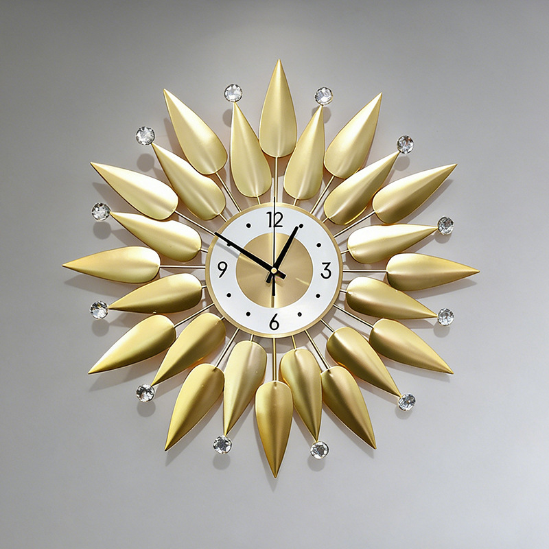 ساعة حائط فاخرة معدنية، ساعة ح - مراجعة Luxury Watch Europe وسعره