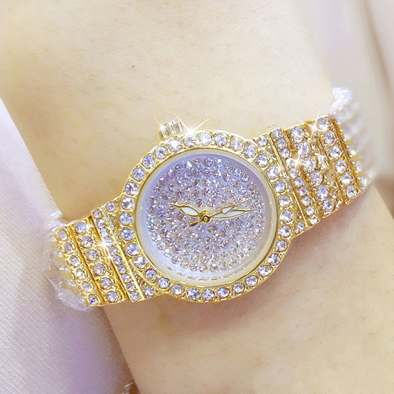 ساعات يد نسائية من الألماس ، س - مراجعة Luxury Watch Diamond وسعره