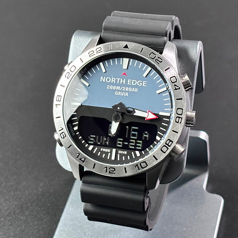 ساعة غوص رجالية من نورث إيدج،  - مراجعة Compass Watch Luxury وسعره