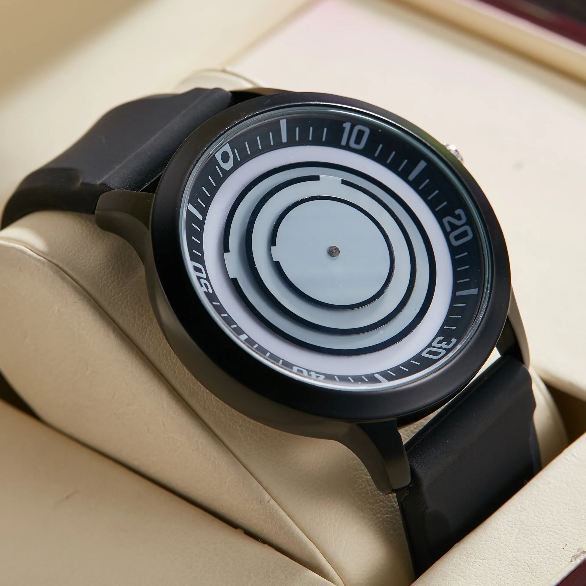 ساعة يد رجالية جديدة مبتكرة بد - مراجعة Luxury Watch Jacob And Co وسعره