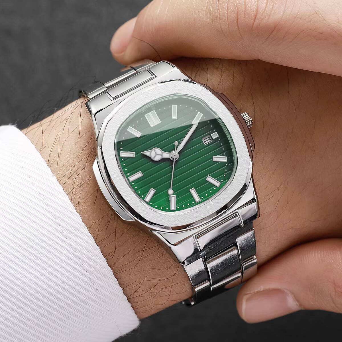 ساعات رجال الأعمال الفاخرة أزي - مراجعة Luxury Watch Jacob And Co وسعره