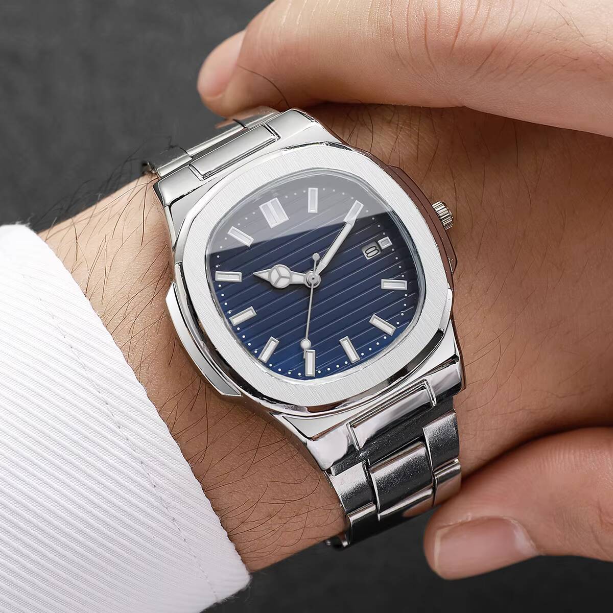ساعات رجال الأعمال الفاخرة أزي - مراجعة Luxury Watch Jacob And Co وسعره
