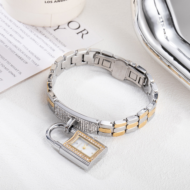 ساعة يد نسائية كوارتز بتصميم ق - مراجعة Luxury Watch Diamond وسعره