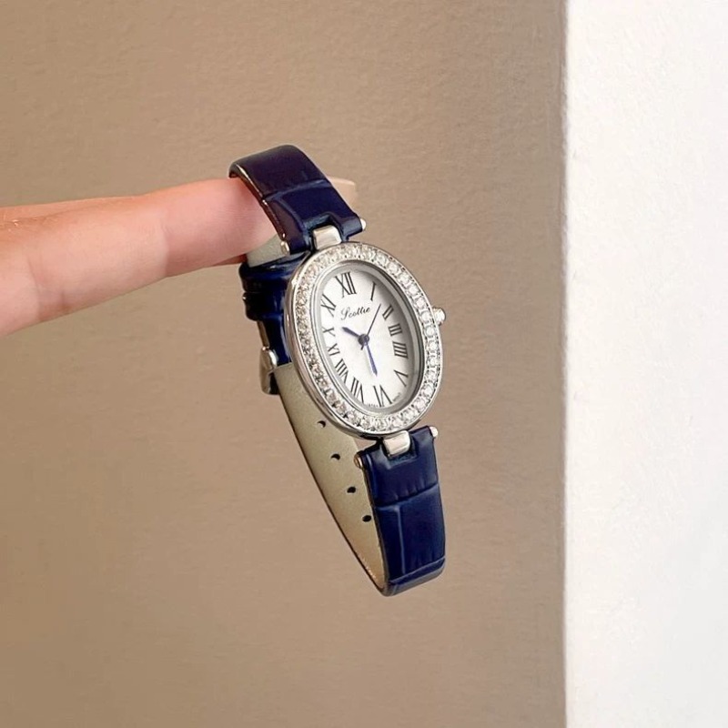 ساعة تشومو النسائية بحزام مرصع - مراجعة Luxury Watch Diamond وسعره