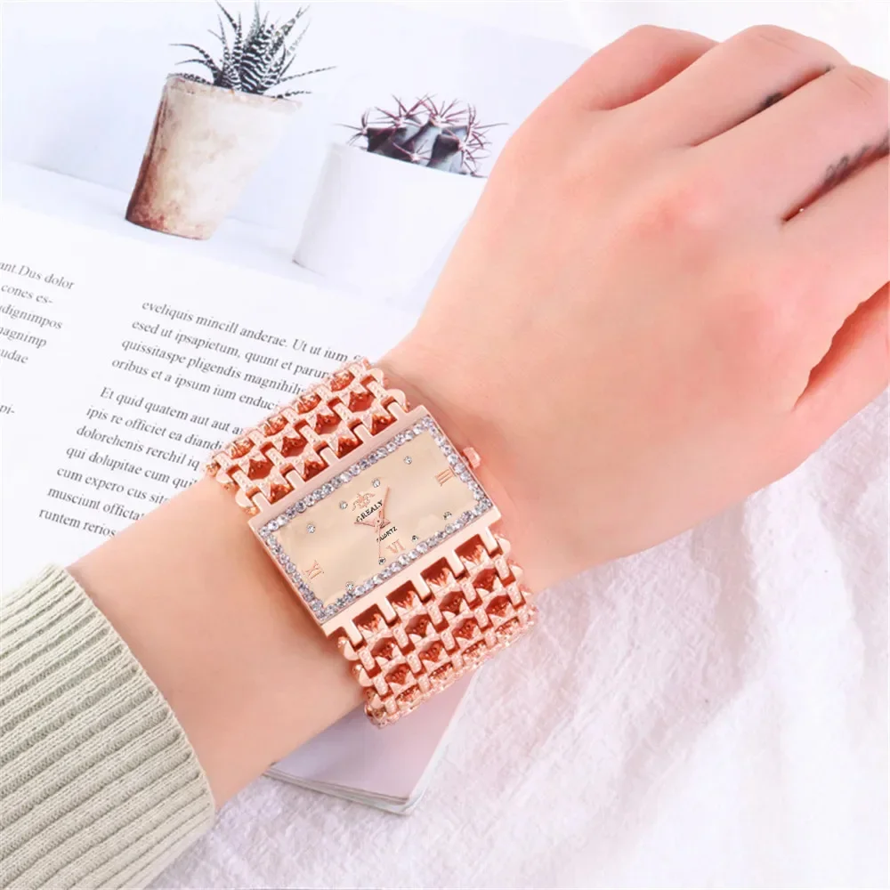 ساعة كوارتز نسائية فاخرة مرصعة - مراجعة Luxury Watch Diamond وسعره