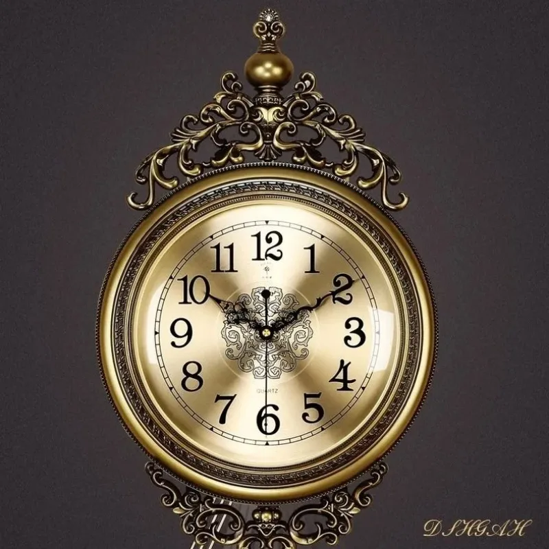 ساعة حائط ذهبية فاخرة كبيرة لغ - مراجعة Luxury Watch Europe وسعره