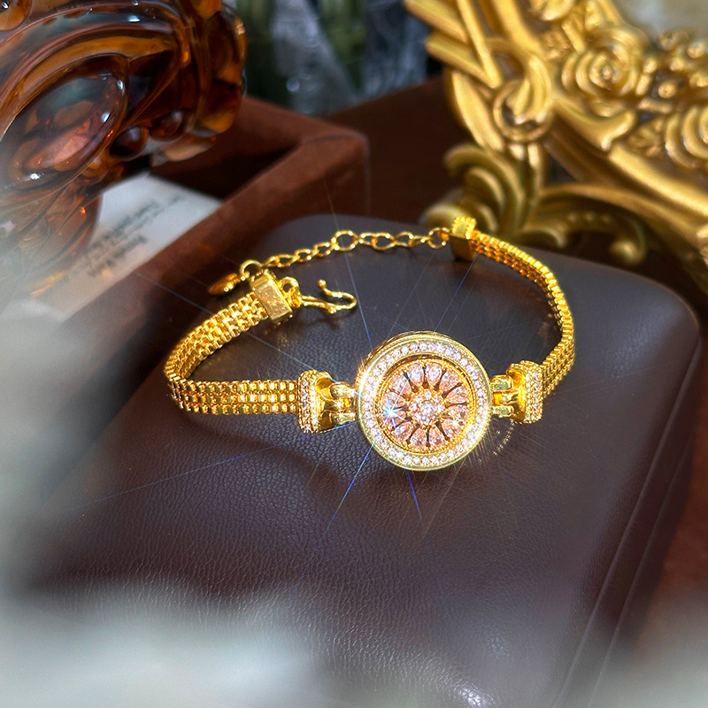 ساعة يد نسائية فاخرة مرصعة بال - مراجعة Compass Watch Luxury وسعره
