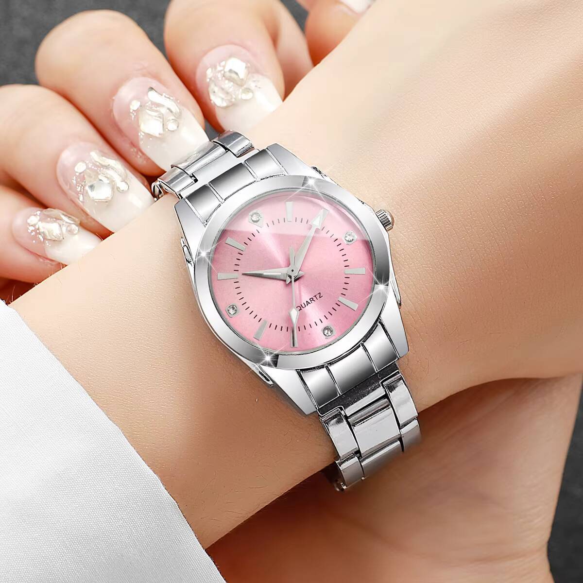 ساعات نسائية فاخرة من حجر الرا - مراجعة Luxury Watch Case Travel وسعره