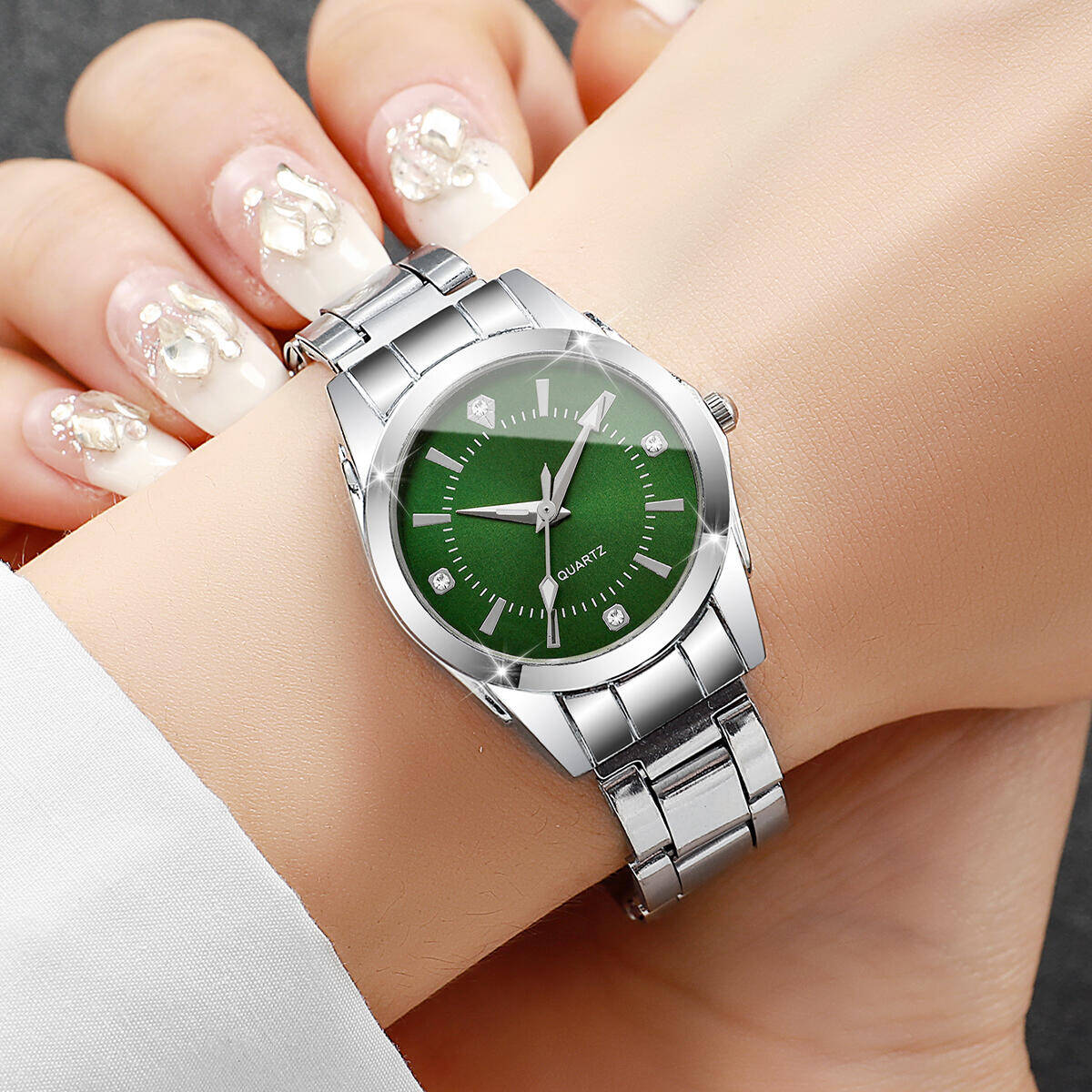 ساعات نسائية فاخرة من حجر الرا - مراجعة Luxury Watch Case Travel وسعره