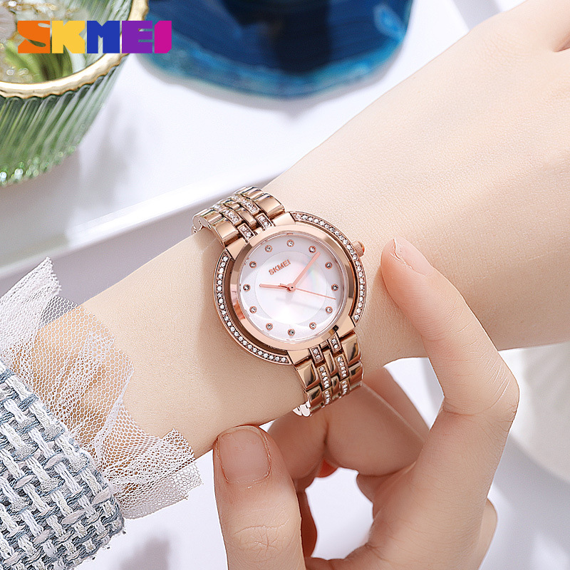 ساعات يد نسائية فاخرة بسوار من - مراجعة Luxury Watch Quartz وسعره