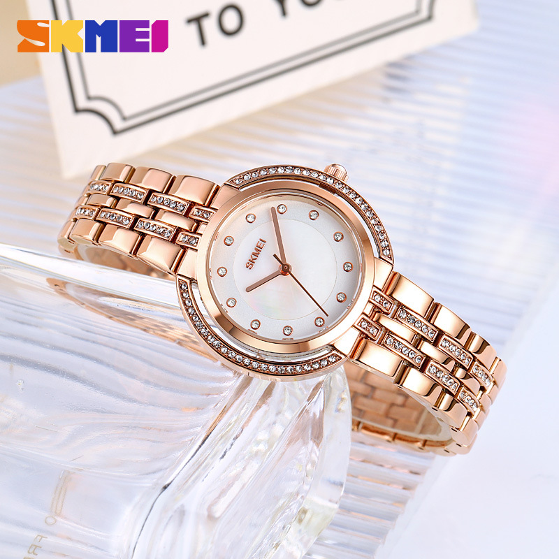 ساعات يد نسائية فاخرة بسوار من - مراجعة Luxury Watch Quartz وسعره